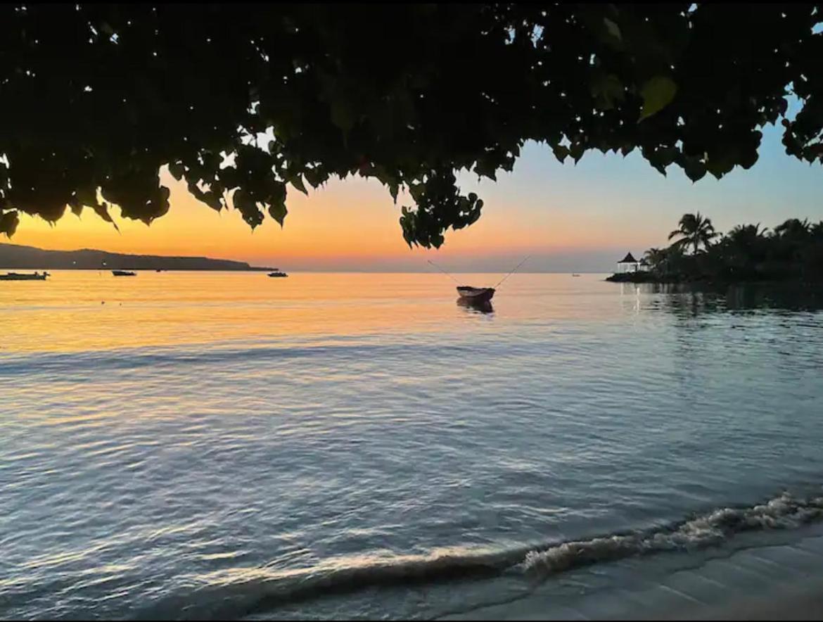 Wynters'Escape-Gated 1 Or 2 Bedroom W Puertosecobeach Access Discovery Bay Extérieur photo